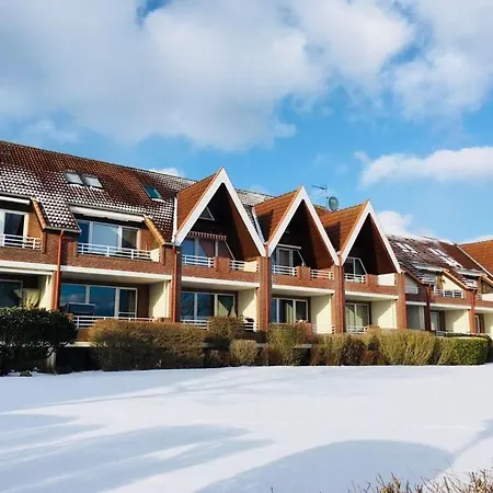 Fantastic Sea View In Lemkenhafen Fehmarn